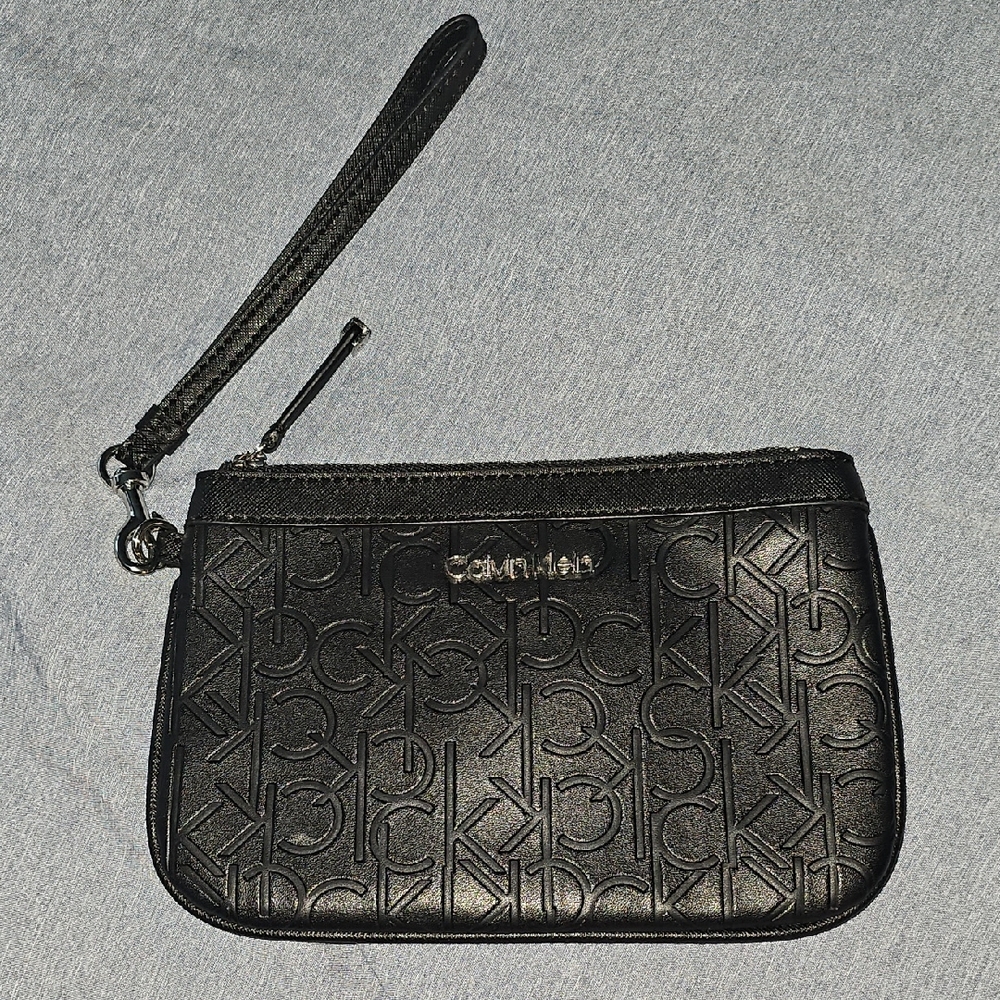 Calvin Klein Black Geometric Clutch Wristlet